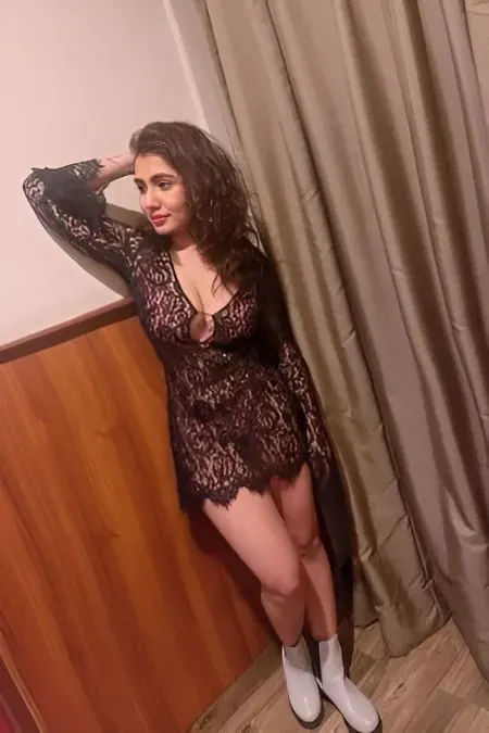 Picture 02 of mamali