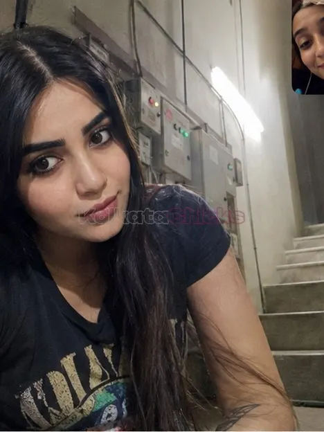 Mona, escort in Tollygunge, Kolkata - photo 1 of 3