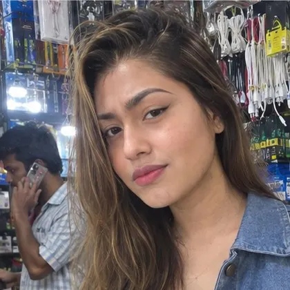 Face of Roshni, 24 year old Kolkata escort