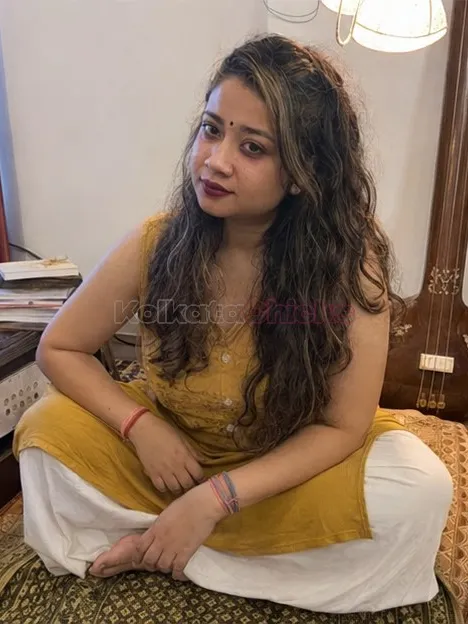 Lucy, escort in Salt Lake, Kolkata - photo 1 of 4
