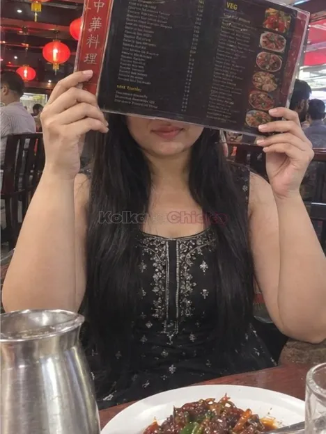 Bindu, escort in Rajarhat, Kolkata - photo 1 of 4