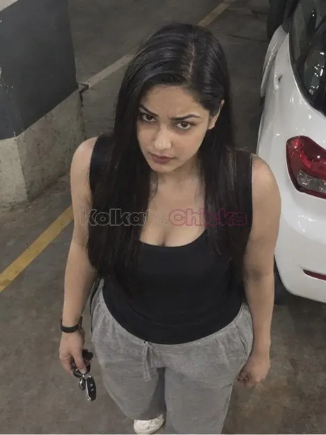 Rupa, escort in Rajarhat, Kolkata - photo 1 of 4